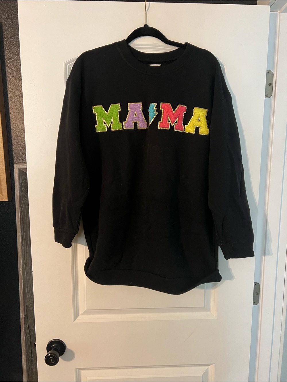 Black 'MAMA' Graphic Kids Sweatshirt - Colorful Letter Design